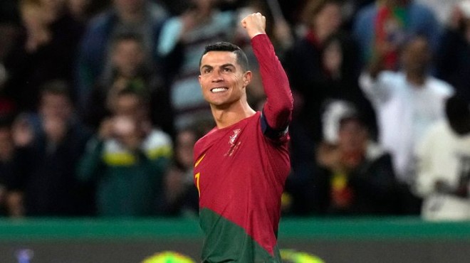 Ronaldo milli takımlar tarihine geçti!
