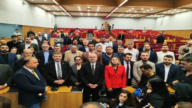 AK Parti'den protesto tepkisi: Dakika bir gol bir!