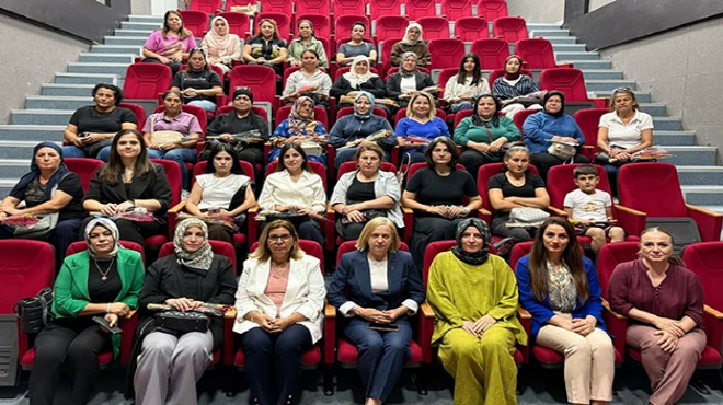 AK Parti kadın kolları yol haritası belirledi