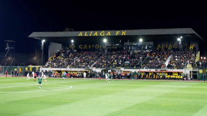 Aliağa’da ilk gece maçı coşkusu