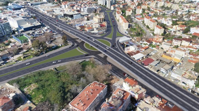 Anadolu Caddesi'nde trafik çilesine köprülü çözüm!