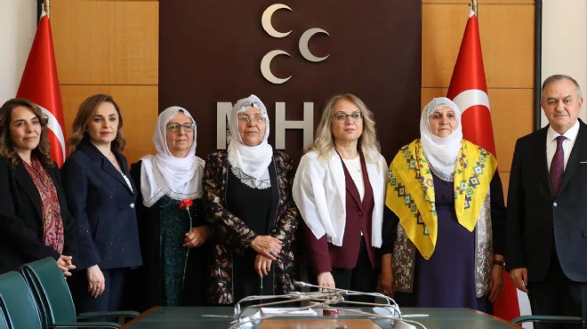 Barış Annelerinden MHP'ye ziyaret