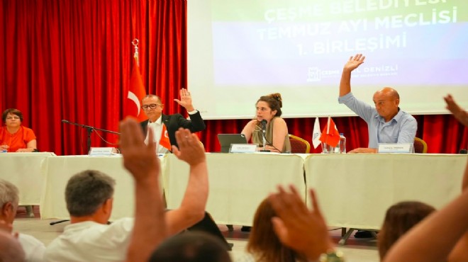 Başkan Denizli, Temmuz Meclisi’nde Çeşme’nin yatırım ve dönüşüm projelerini anlattı