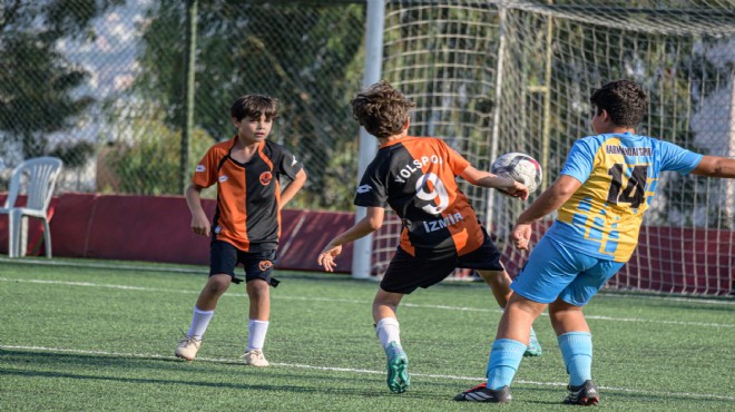 Bayraklı'da U-12 Cup heyecanı başladı