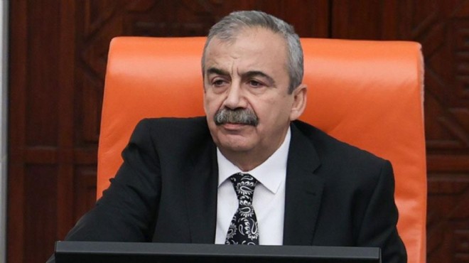 Bayraklı'da park için imza kampanyası: Sırrı Süreyya Önder'in adı yaşatılmalı