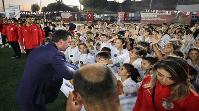 Bayraklı'da spor sezonu coşkuyla başladı