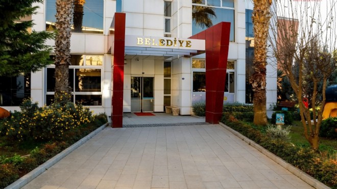 Seferihisar Belediyesi'nden 'ruhsatsız silah' iddiasına yanıt: Envantere kayıtlı ve ruhsatlı!