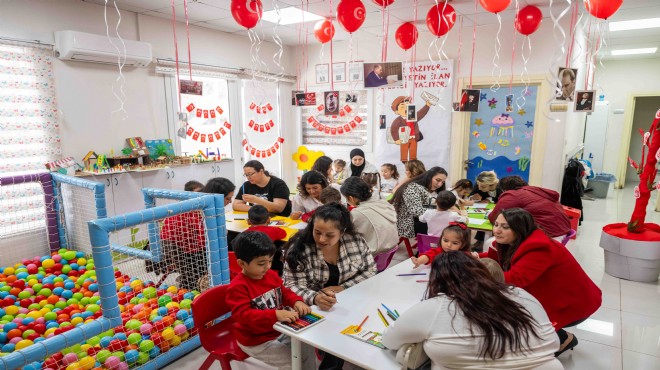 Bornova'da Cumhuriyet Bayramı coşkusu çocuklarla başladı