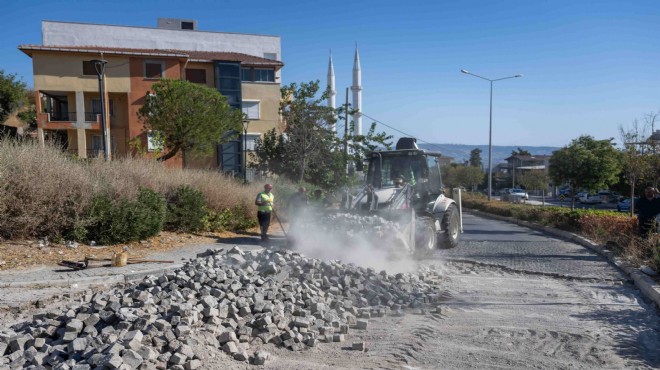 Bornova'da tehlike saçana yola anında müdahale!
