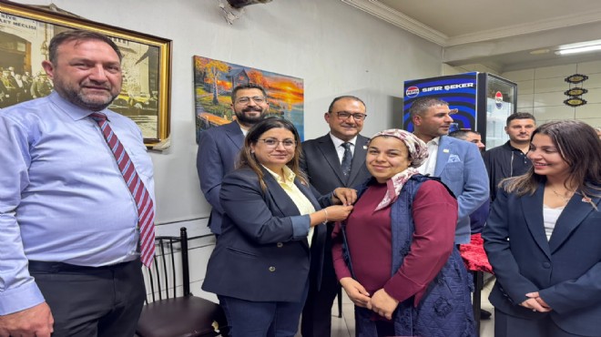 CHP Bayraklı'dan coşkulu katılım töreni