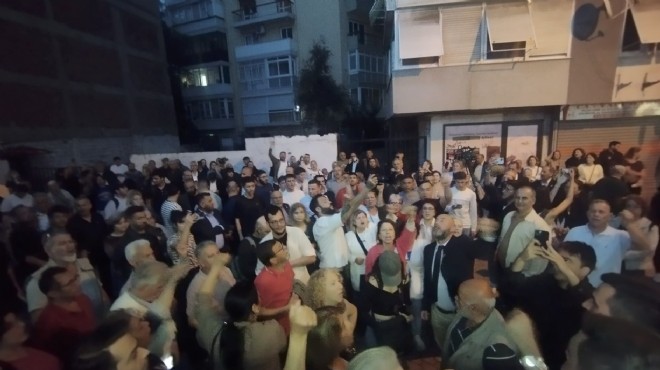 CHP İzmir önünde 'Hain Kemal' sloganları!