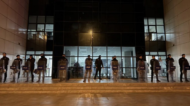 CHP'li 2 belediyeye operasyon: 14 gözaltı!