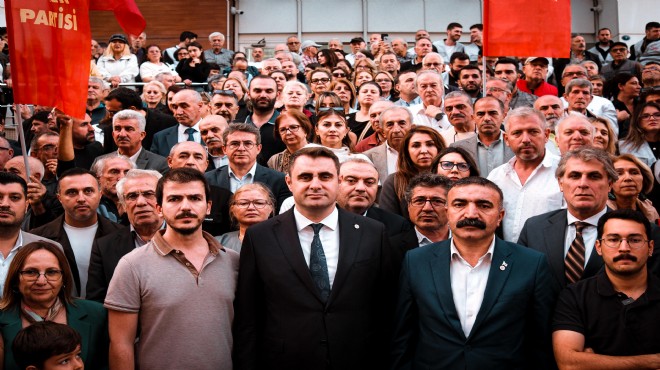 Çiğli Belediyesi önünde Başkan Yıldız'a istifa çağrısı!