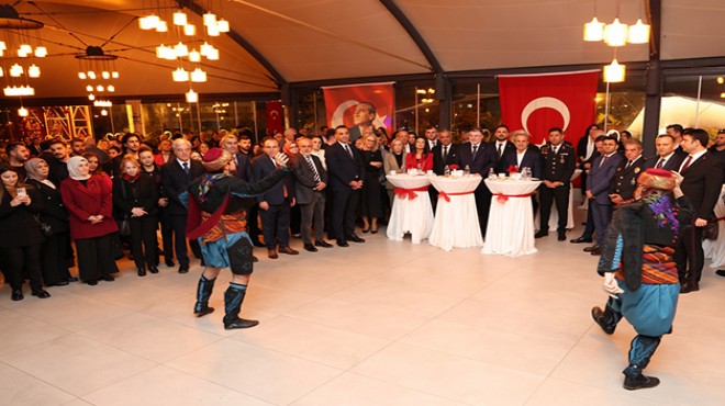 Çiğli’de Başkan Yıldız’ın ev sahipliğinde Cumhuriyet Bayramı resepsiyonu
