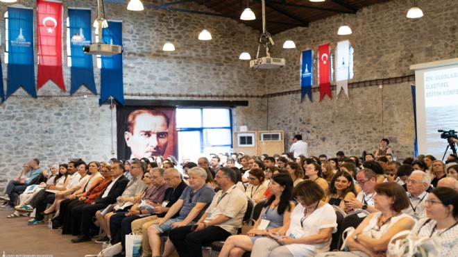 Eğitim dünyası İzmir'de buluştu