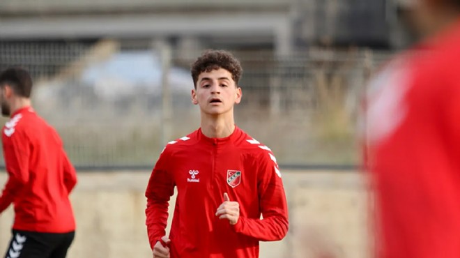 Fener'e imzayı attı, kayıplara karıştı!