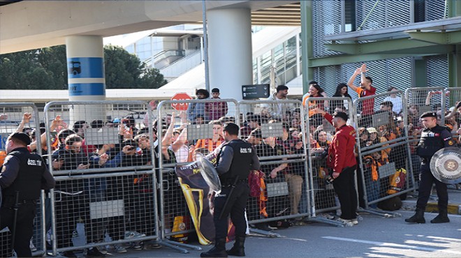 Galatasaray’a İzmir’de coşkulu karşılama