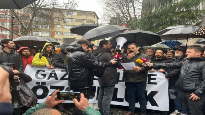 Gazetecilerden barikatlar arasında basın açıklaması