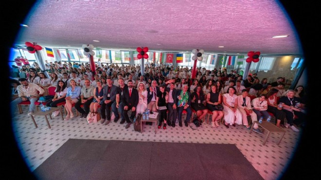 Genç bilim insanları Çeşme'de buluştu