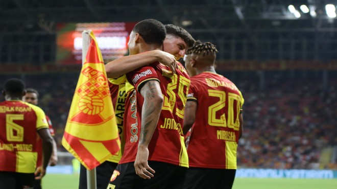 Göz-Göz'den sezon öncesi gövde gösterisi!