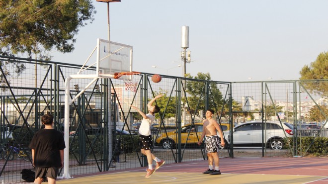 Göztepe sahiline ücretsiz spor istasyonu!