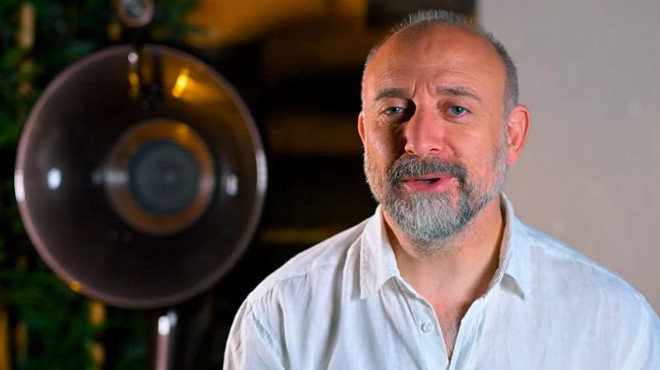 Halit Ergenç'in 15 yıldır bilinmeyen işi!