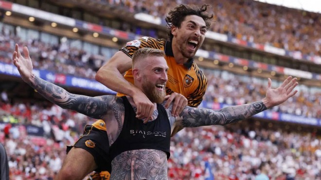 Hull City, Premier Lig'e yükseldi