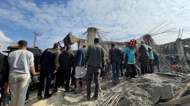 Göçük altındaki işçilerden acı haber