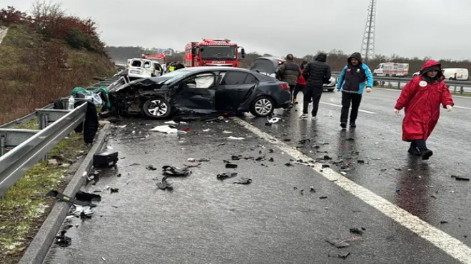İstanbul-İzmir Otoyolu'nda zincirleme kaza!