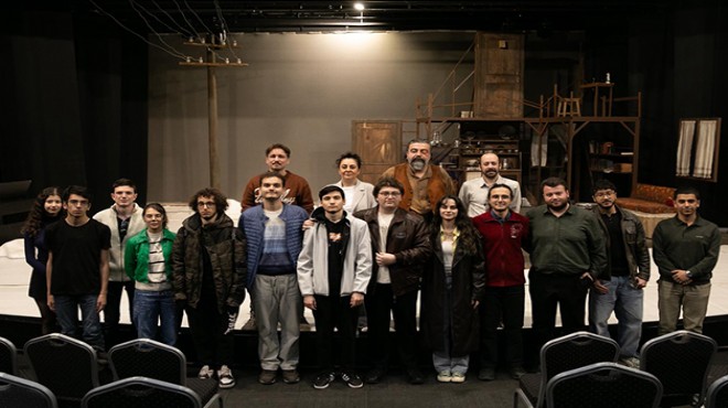 İzBBŞT gençlerle sahnede buluştu