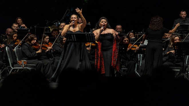 İzmir Oda Orkestrası yeni sezonu açtı