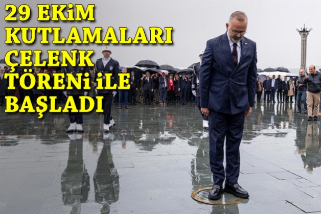 İzmir'de 29 Ekim kutlamaları çelenk töreni ile başladı