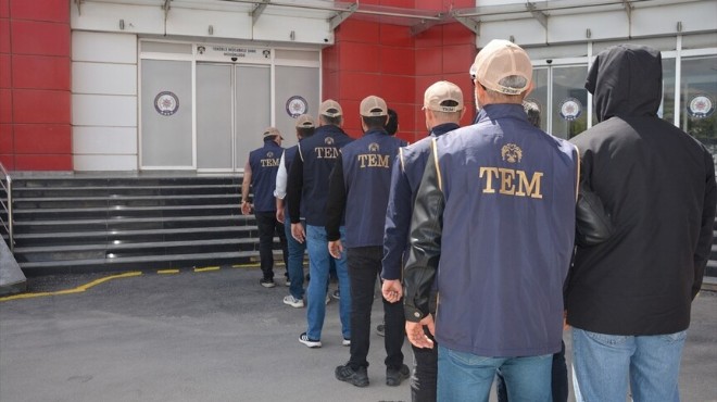 İzmir'de FETÖ operasyonu!