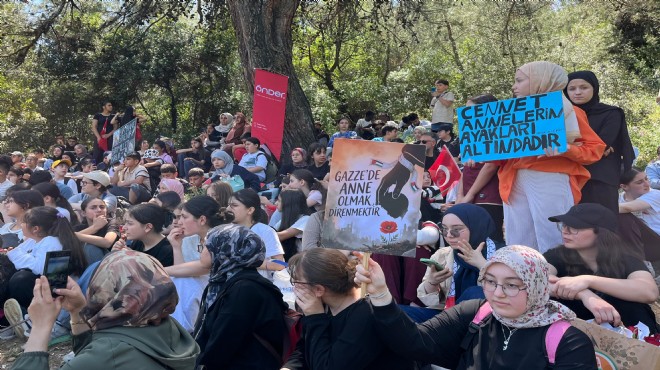 İzmir'de Gazzeli anneler için yürüyüş