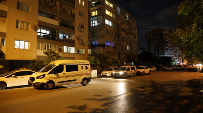 İzmir'de dehşet: 73 yaşındaki baba, suç makinesi oğlunu bıçaklayarak öldürdü!