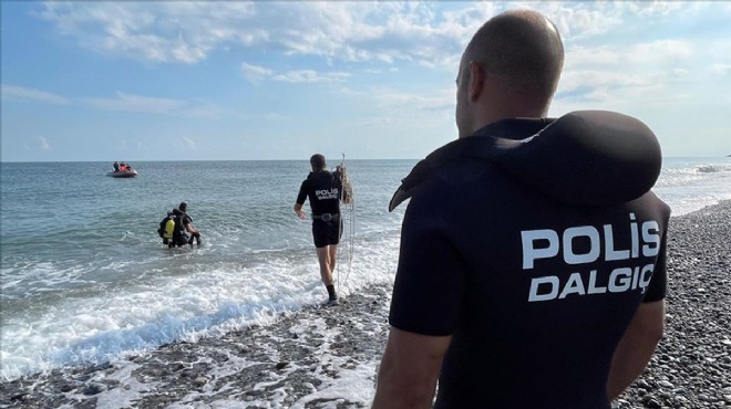İzmir'de feci ölüm: Denizde kalp krizi geçirdi!