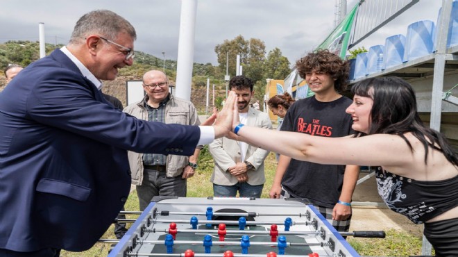 İzmir'de gençler söz sahibi!