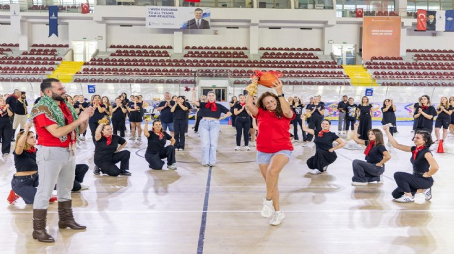 İzmir’de zeybek bilmeyen kalmayacak
