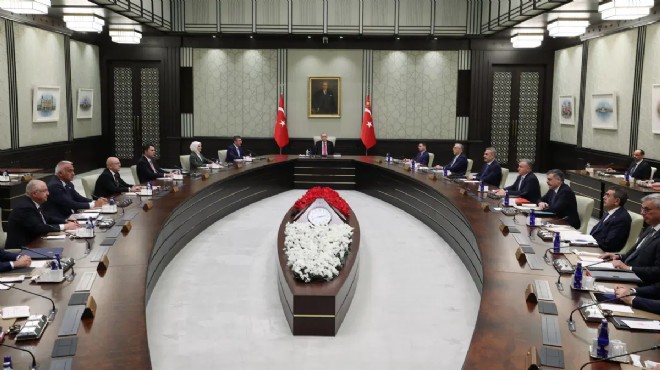 Kabine toplanıyor: Gündem fon soruşturması