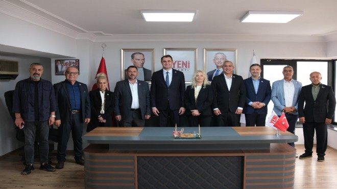 Karşıyaka’da 5 isim YENİ Parti’ye geçti: Mecliste dengeler değişti!