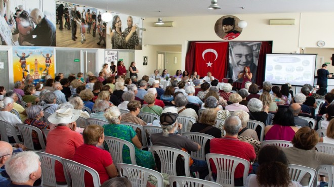 Karşıyaka’da Alzheimer’la yaşam konuşuldu