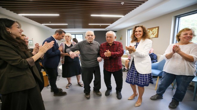 Karşıyaka’da 'Dünya Yaşlılar Günü' neşeyle kutlandı