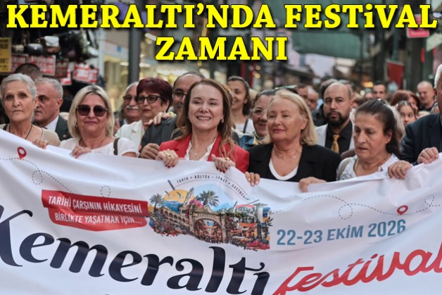 Kemeraltı’nın sokakları festivalle şenlendi