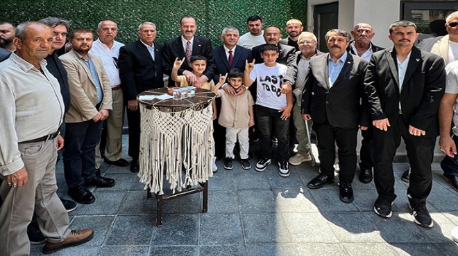 MHP İzmir teşkilatı bayramlaştı