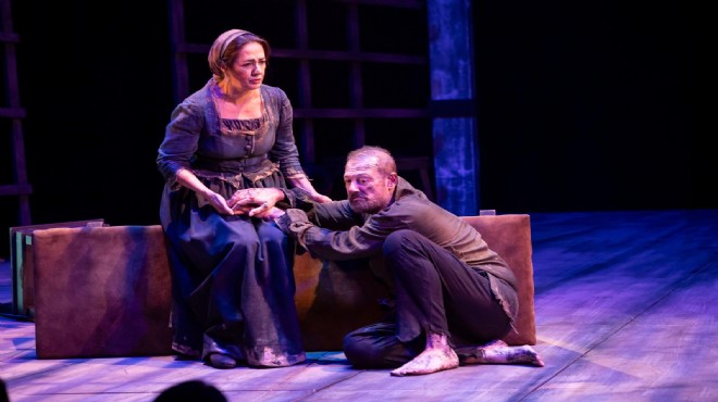 Meltem Cumbul ve Levent Üzümcü de sahnede: Cadı Kazanı 'perde' dedi