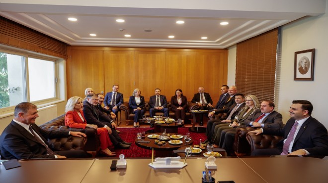 Şato'da Tugay- AK Parti zirvesi!
