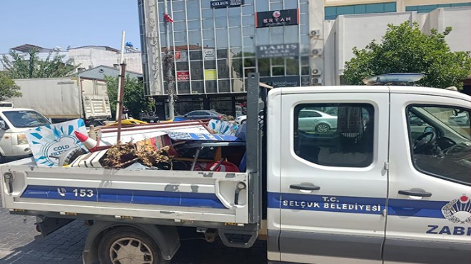 Selçuk'ta kaldırım işgaline geçit yok!