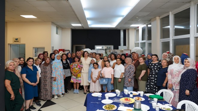 Tekstil Akademi'de mezuniyet gururu