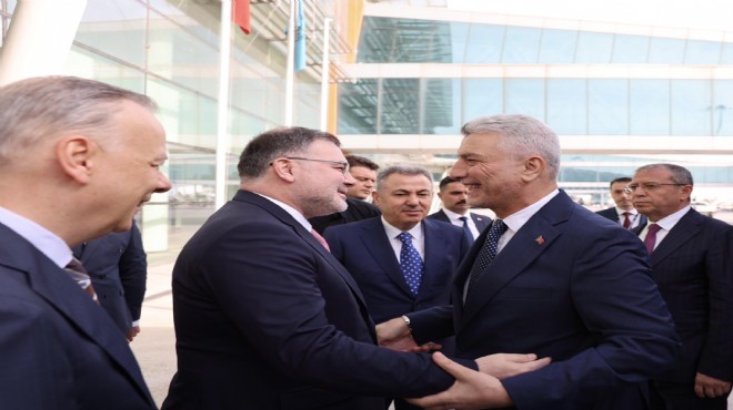 Ticaret Bakanı Ömer Bolat İzmir'de!