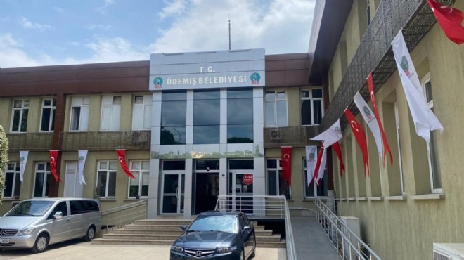 Toplu istifa kararı: İzmir'de bir belediye daha YENİ Parti'ye geçiyor!